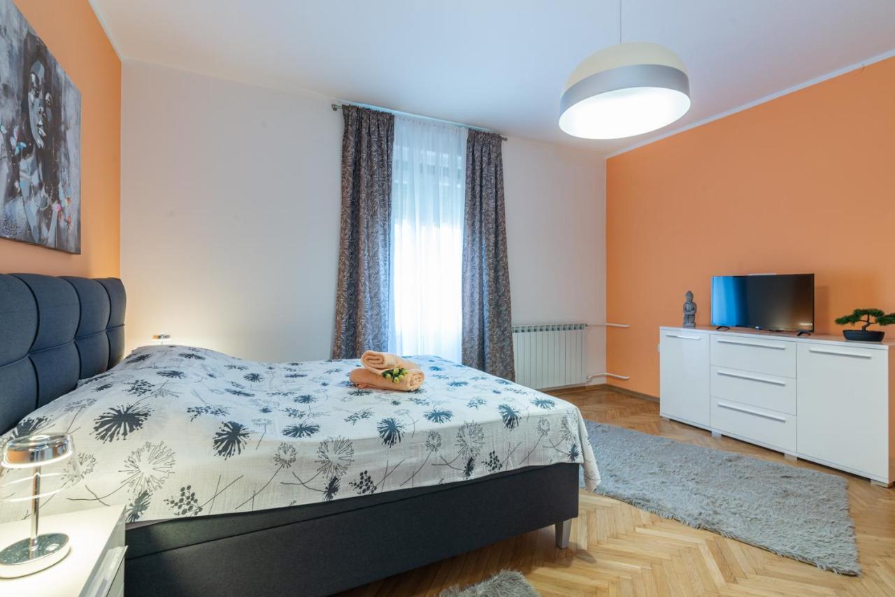 Apartments Virna Опатия Екстериор снимка