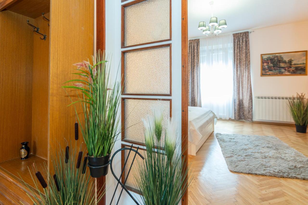 Apartments Virna Опатия Екстериор снимка