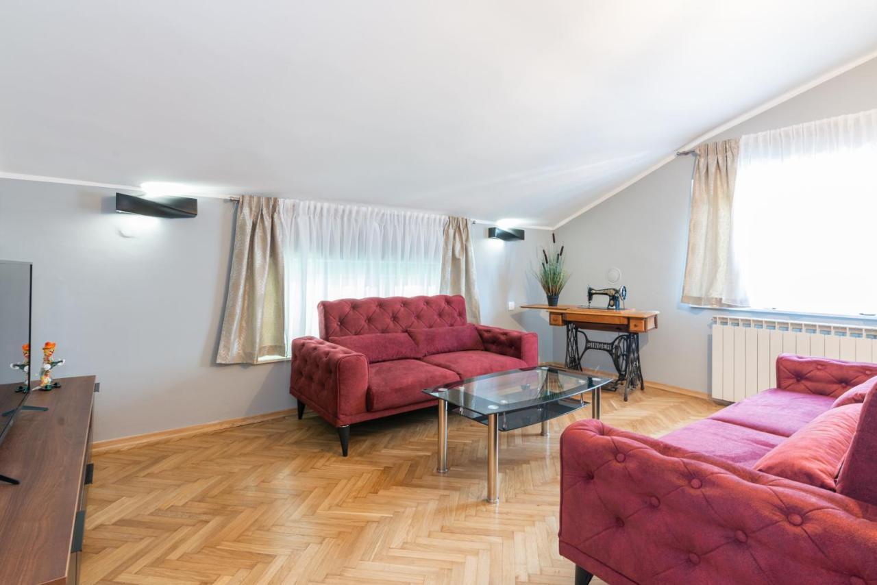 Apartments Virna Опатия Екстериор снимка