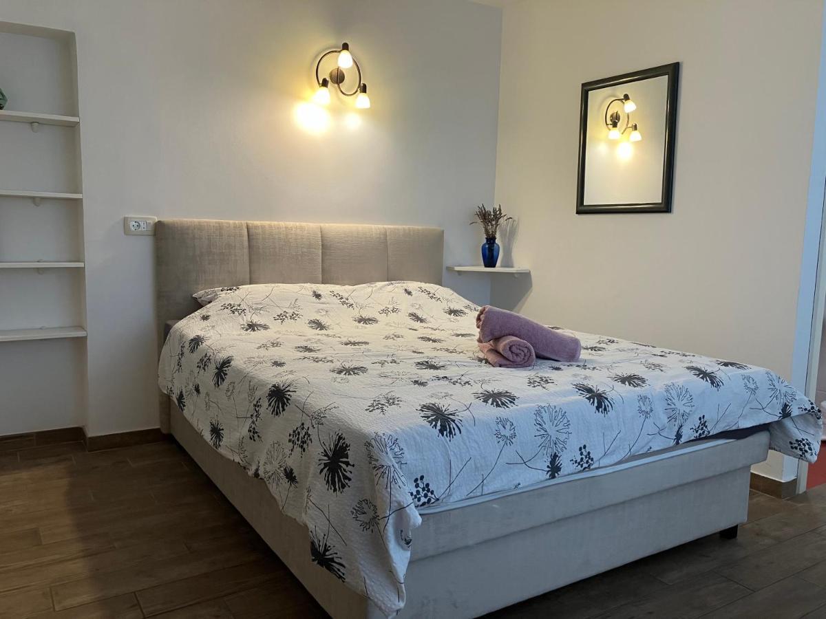 Apartments Virna Опатия Екстериор снимка